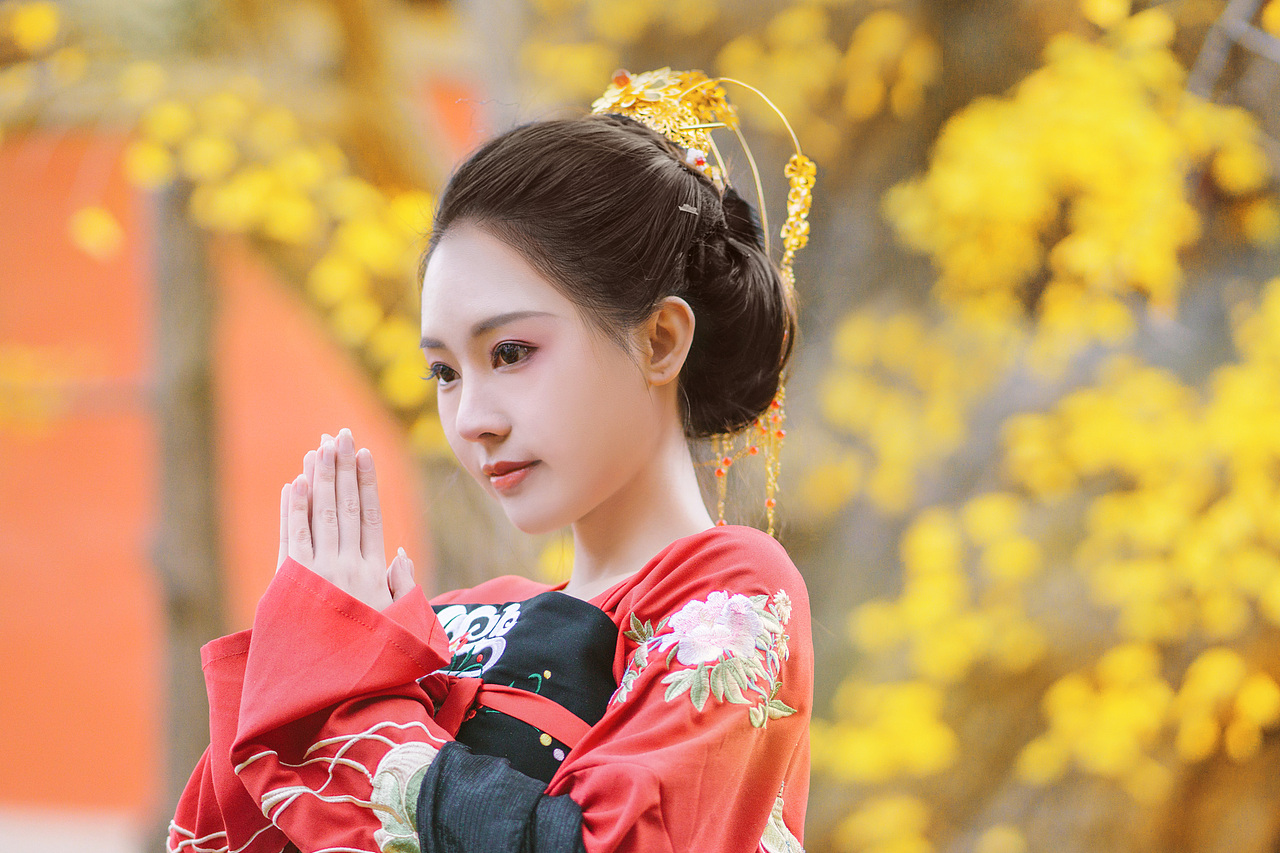 汉服·行香子·天与秋光（客片欣赏）（图ZMTI1MTMxMTQw） - 人像摄影 - 站酷设计师酒暖努力努力原创素材 - 站酷ZCOOL