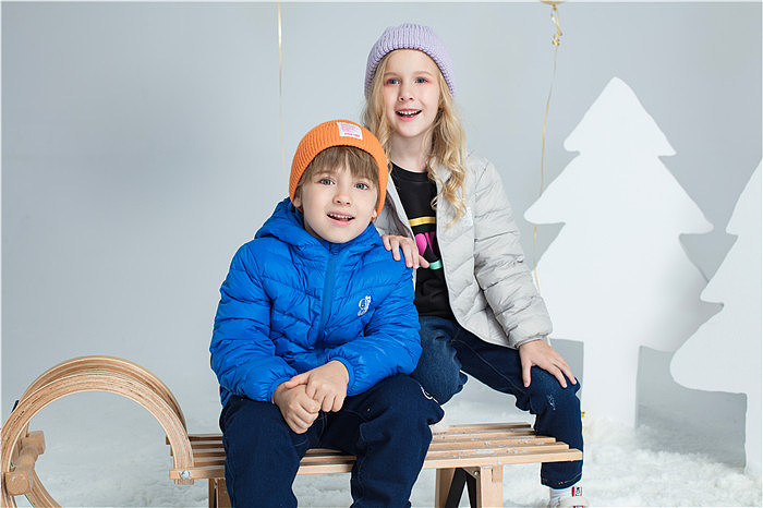 童装模特拍摄（图ZMjMzNjEzMDI0） - 产品摄影 - 站酷设计师摄艺服饰平面视觉原创素材 - 站酷ZCOOL