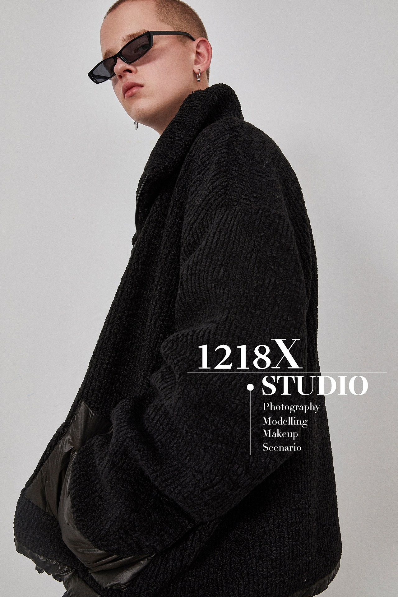 潮牌外模男装摄影冬装直角墙拍摄