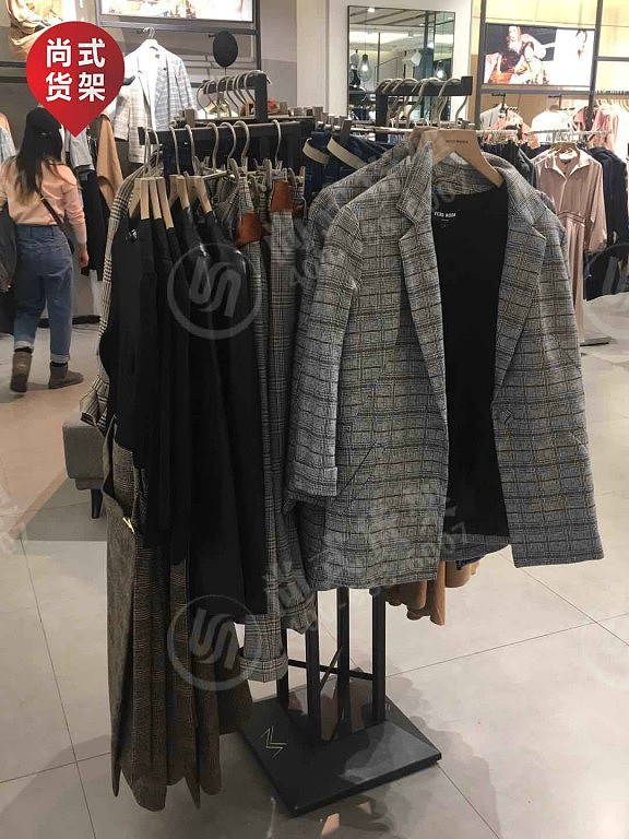 湘潭女装展柜嘉诗丽人文胸货架展示柜拉夏贝尔展示货架