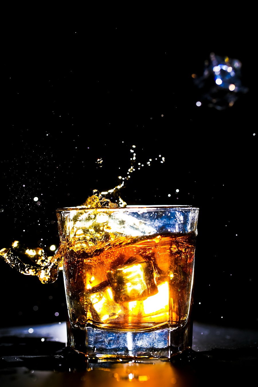 【东方写艺】淘宝产品摄影-高速酒杯