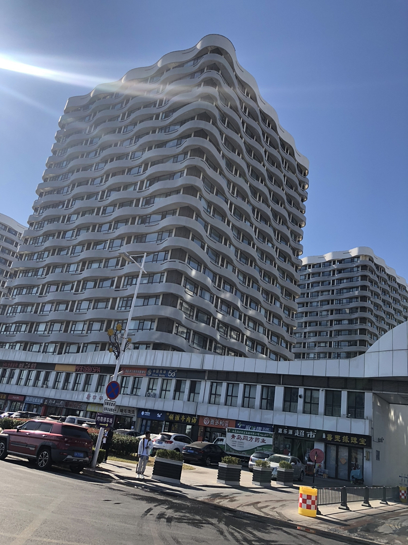 不同角度的楼房