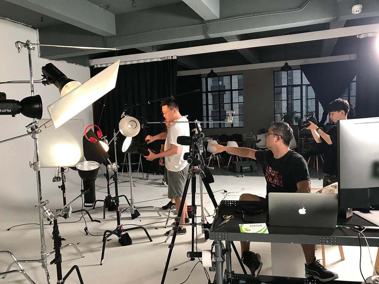 Beats耳机七灯布光(外拍灯)