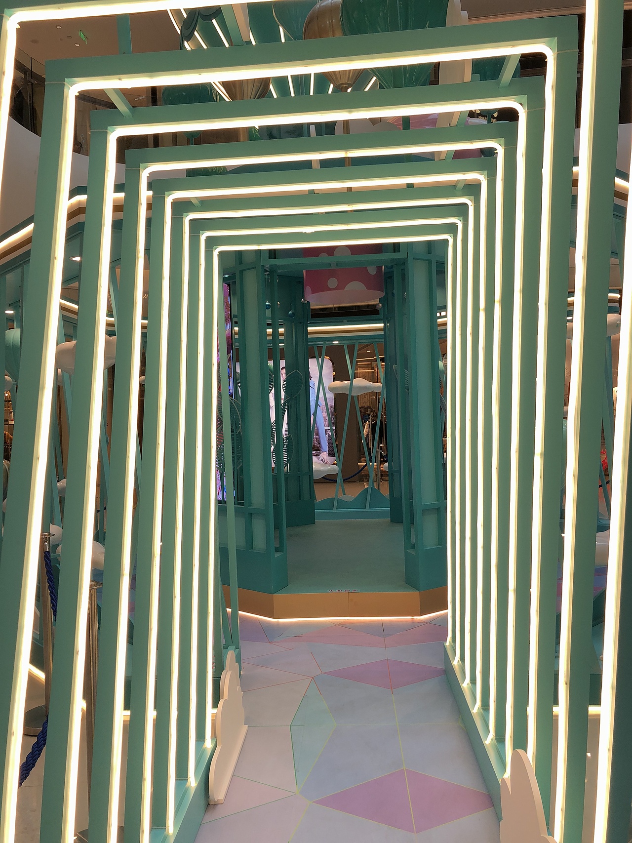 蓝色热气球圣诞美陈（图ZMTM2OTkyOTQ0） - 其他空间 - 站酷设计师jjass123原创素材 - 站酷ZCOOL