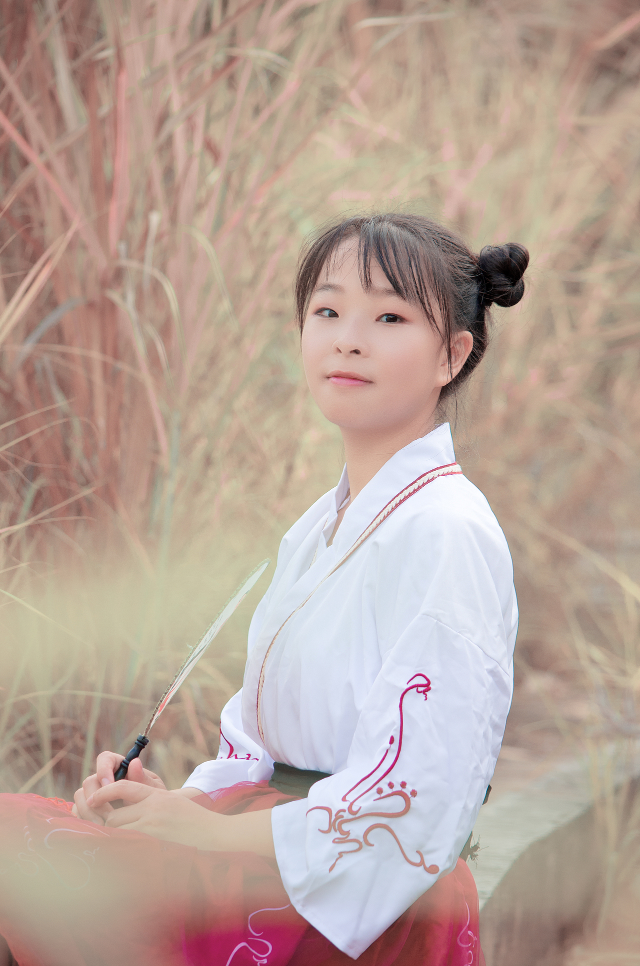 来自甘坑小镇的小妹妹（图ZMTE1MDcwODcy） - 人像摄影 - 站酷设计师fajhon原创素材 - 站酷ZCOOL
