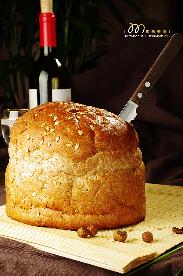 哈尔滨菜谱菜牌，雷鸣摄影，哈尔滨俄罗斯风味大列巴面包（图ZODYyNTIyNA==） - 其他摄影 - 站酷设计师雷鸣摄影原创素材 - 站酷ZCOOL