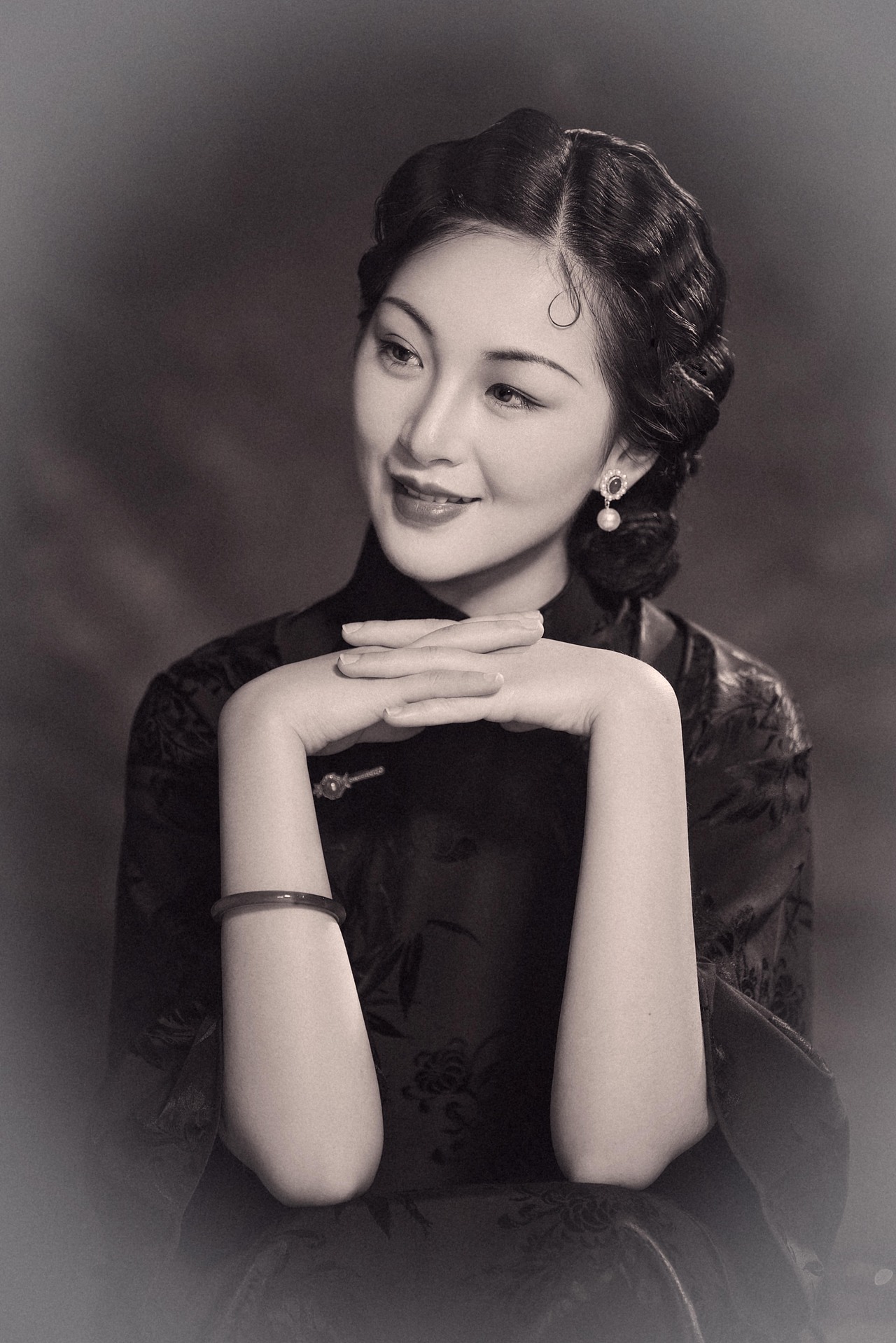 那时上海（图ZMjE4MTk2MzQ0） - 人像摄影 - 站酷设计师谷子旗袍照相原创素材 - 站酷ZCOOL