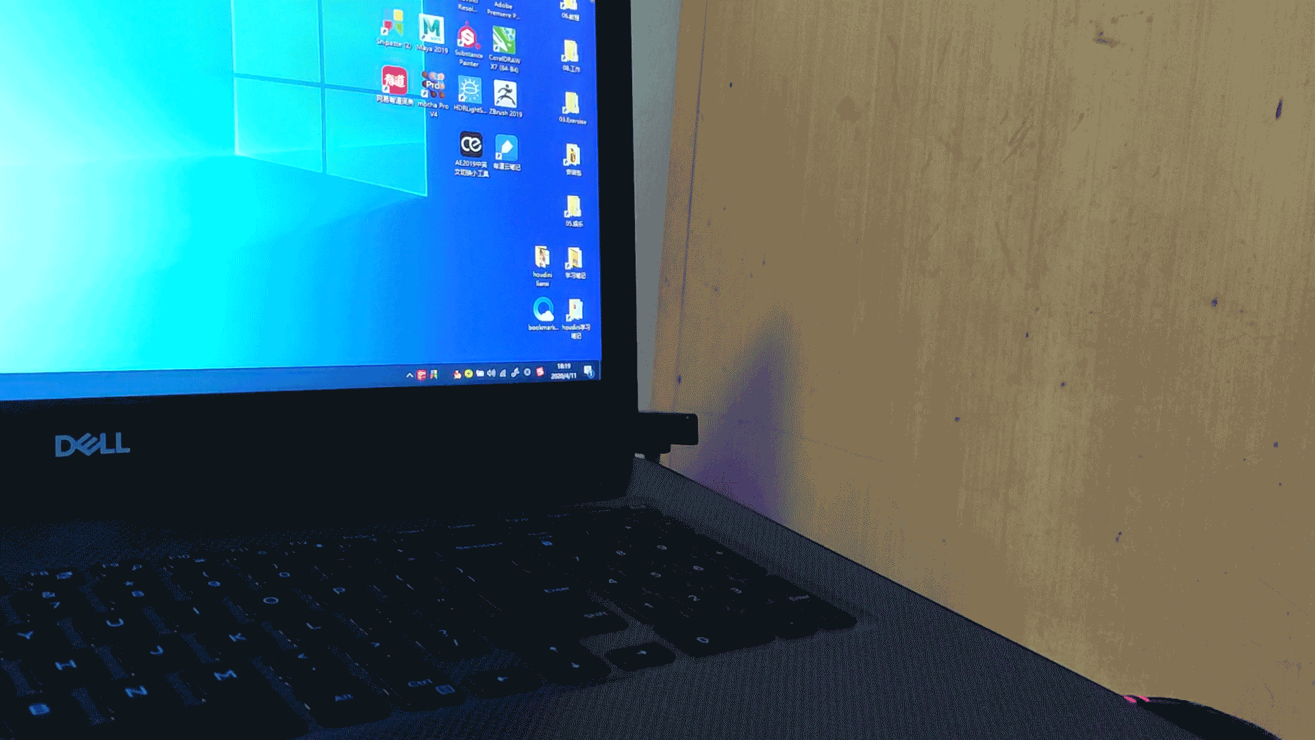 传送门三维ae跟踪反求摄像机c4d特效奔跑中的小人（图ZMjEwOTAwMDEy） - 动画/影视 - 站酷设计师设计师速水原创素材 - 站酷ZCOOL