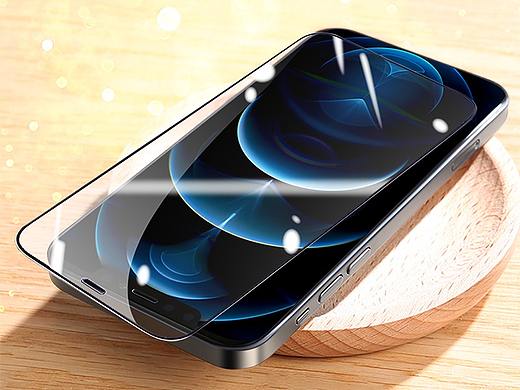 手机钢化膜精修