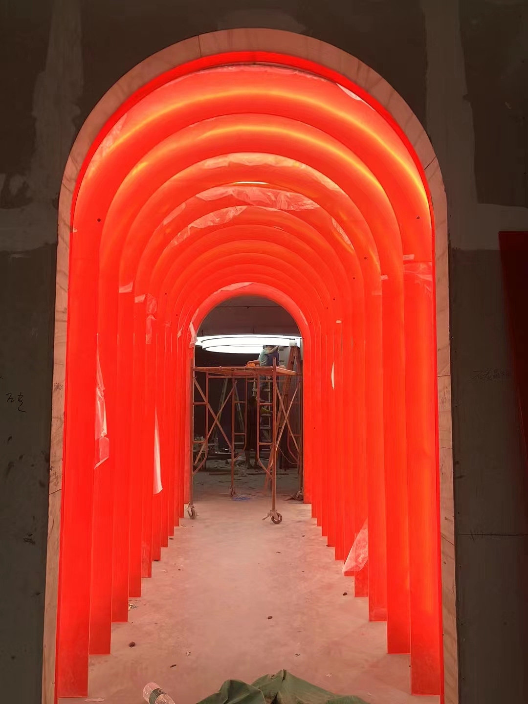 渐变色亚克力定制门店陈列吧台餐厅装饰大型折弯