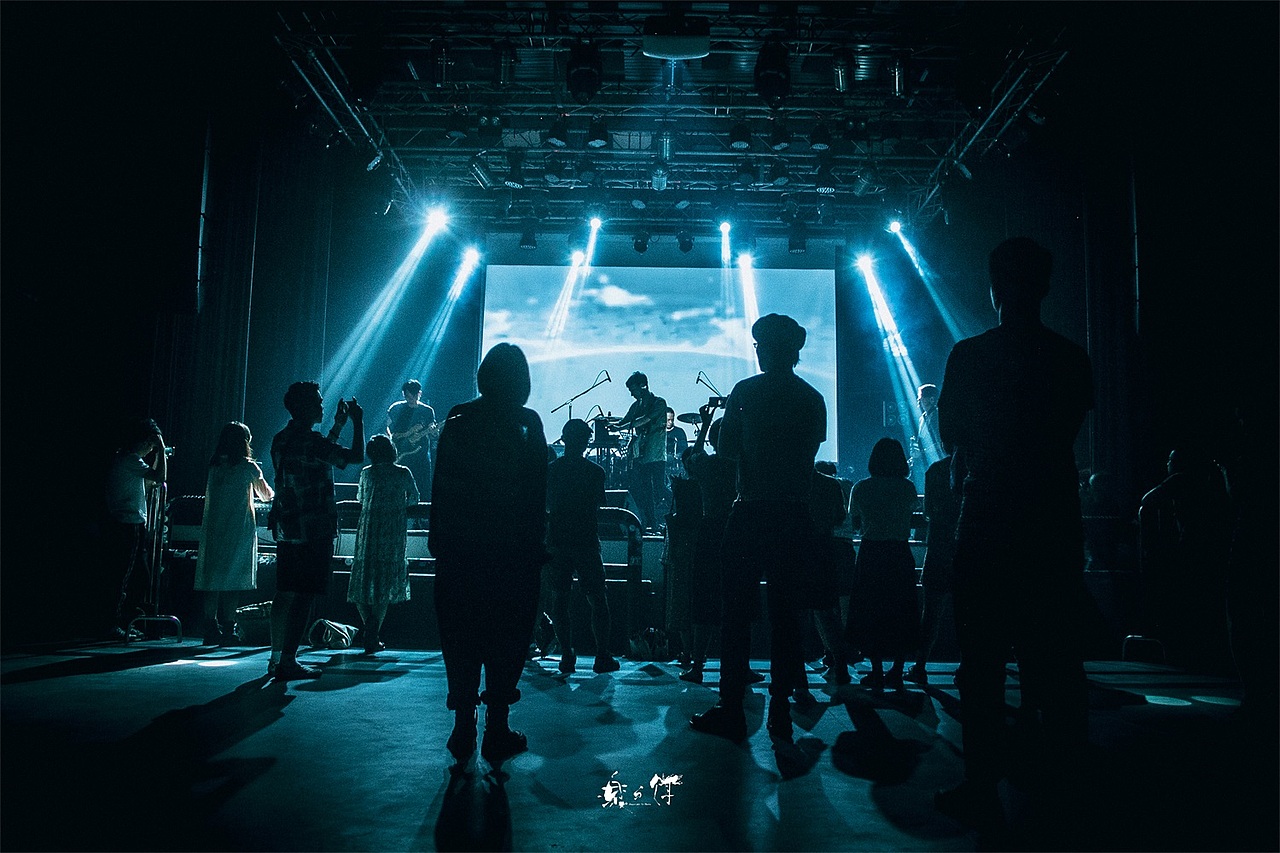 2018年 - 现场音乐LIVE演出 记录回顾（图ZMTQzMTUxMDg4） - 人像摄影 - 站酷设计师乐与饵原创素材 - 站酷ZCOOL