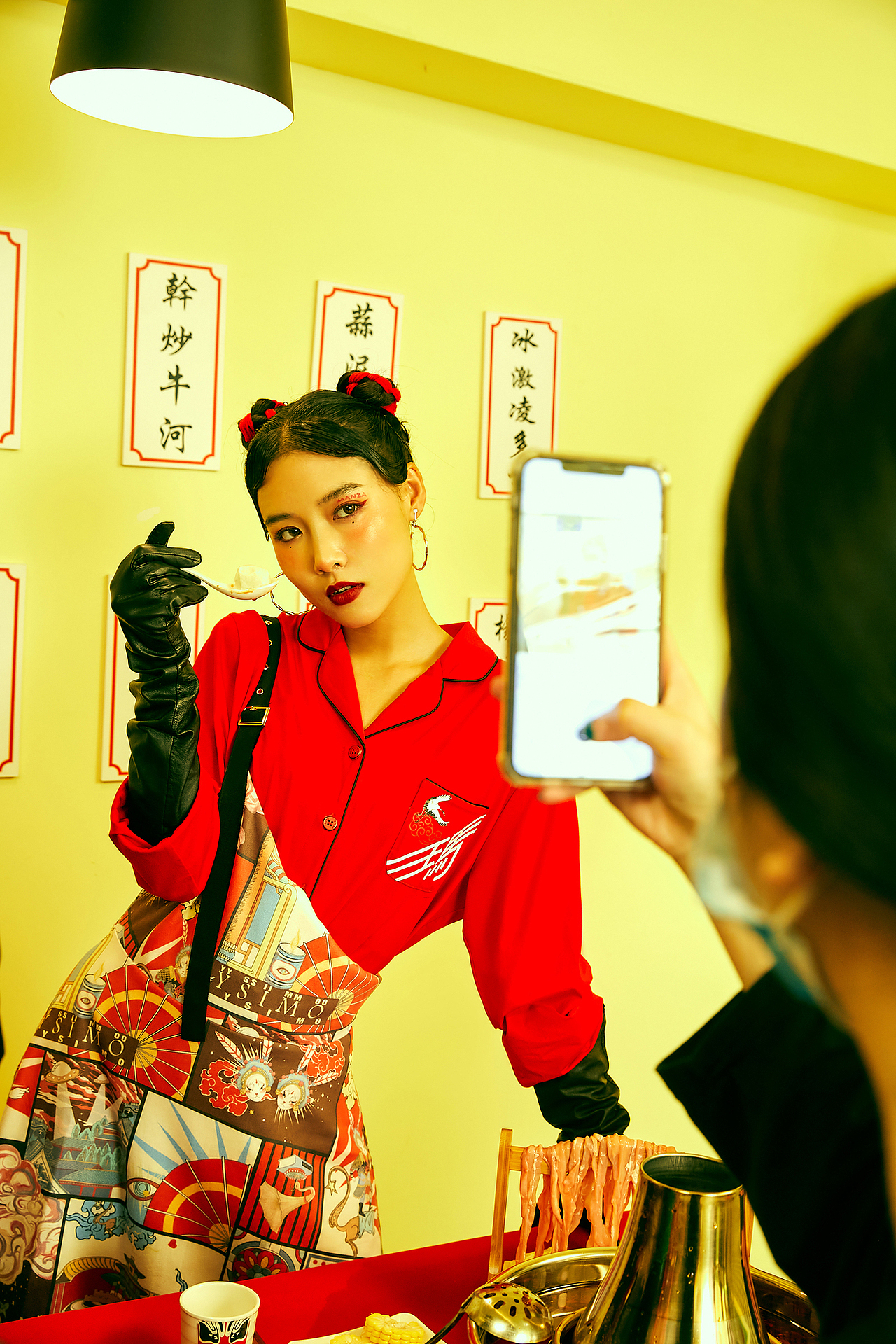 玛伦萨I一帮爱吃火锅底料的家居人（图ZMjQxMjcyMzc2） - 时尚/艺术摄影 - 站酷设计师zyp024原创素材 - 站酷ZCOOL