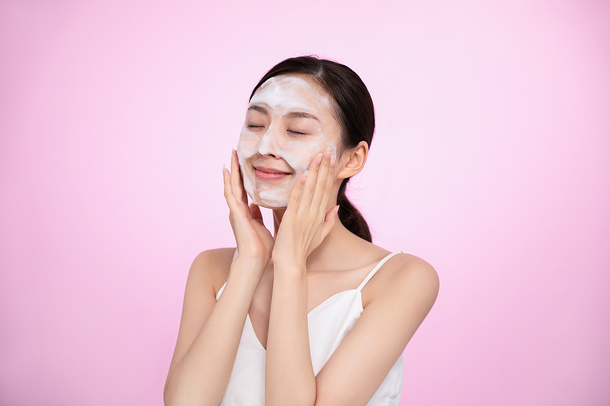 洗脸皂 模特拍摄（图ZMjAzNTA2MDYw） - 人像摄影 - 站酷设计师电商视觉服务商原创素材 - 站酷ZCOOL