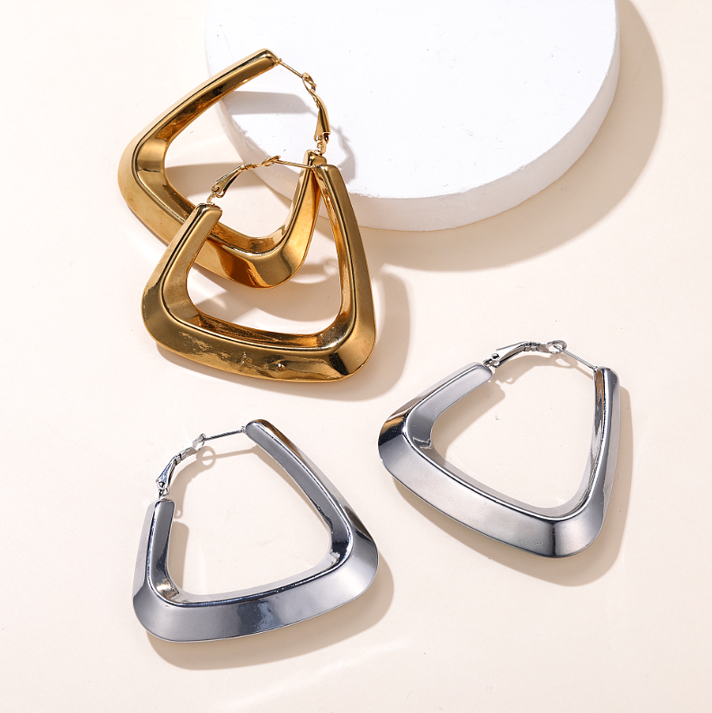 珠宝首饰修图（图ZMTg4NzE3ODMy） - 产品摄影 - 站酷设计师KISS烧鸡翼原创素材 - 站酷ZCOOL