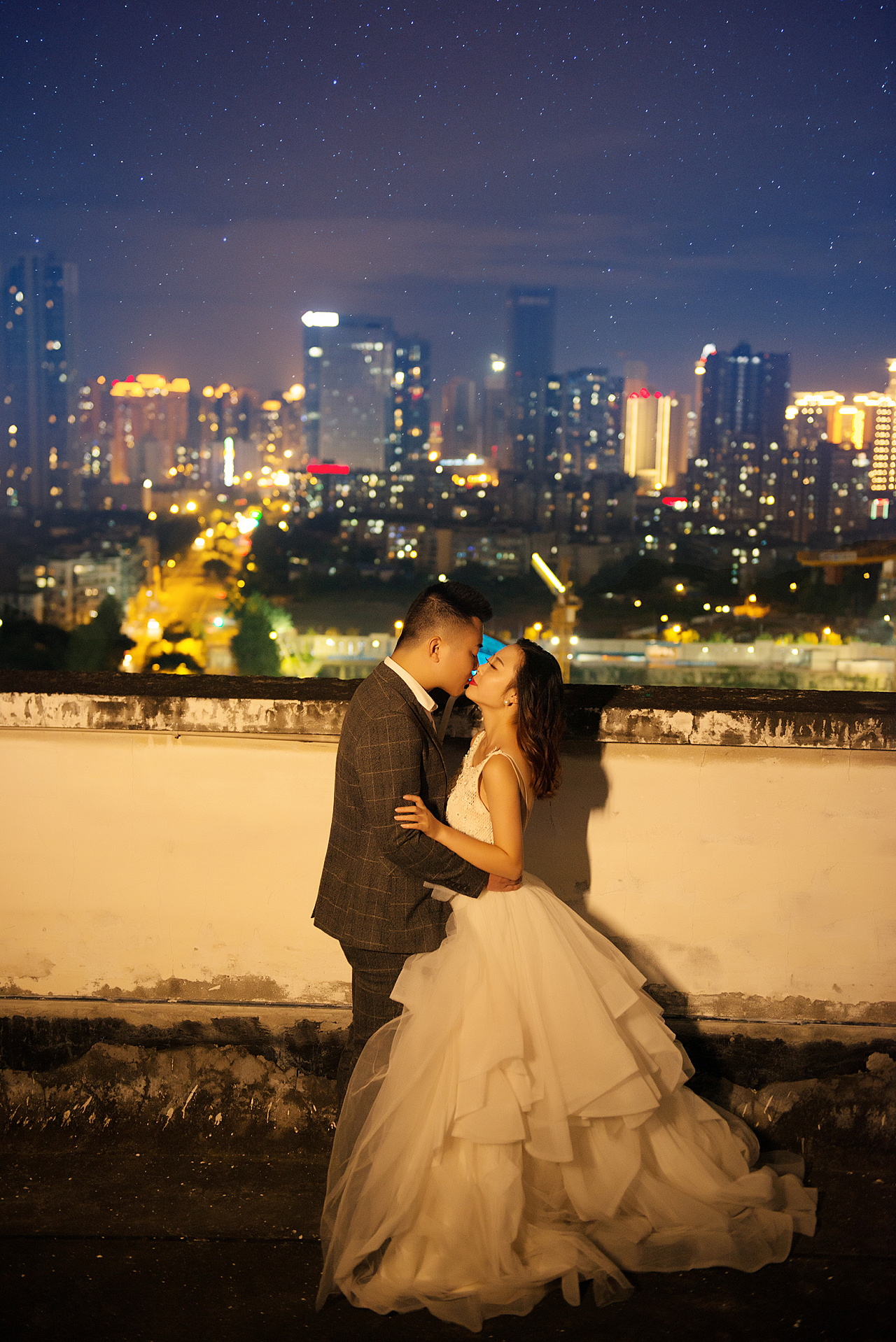 【诺汐视觉】充满月光浪漫城市夜景婚纱照|摄影|人像|成都诺汐视觉 - 原创作品 - 站酷 (ZCOOL)