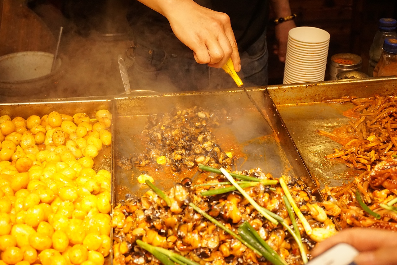 武汉户部巷夜拍（图ZMTUzNDk4MzY4） - 人文/纪实摄影 - 站酷设计师咕咕东摄影原创素材 - 站酷ZCOOL