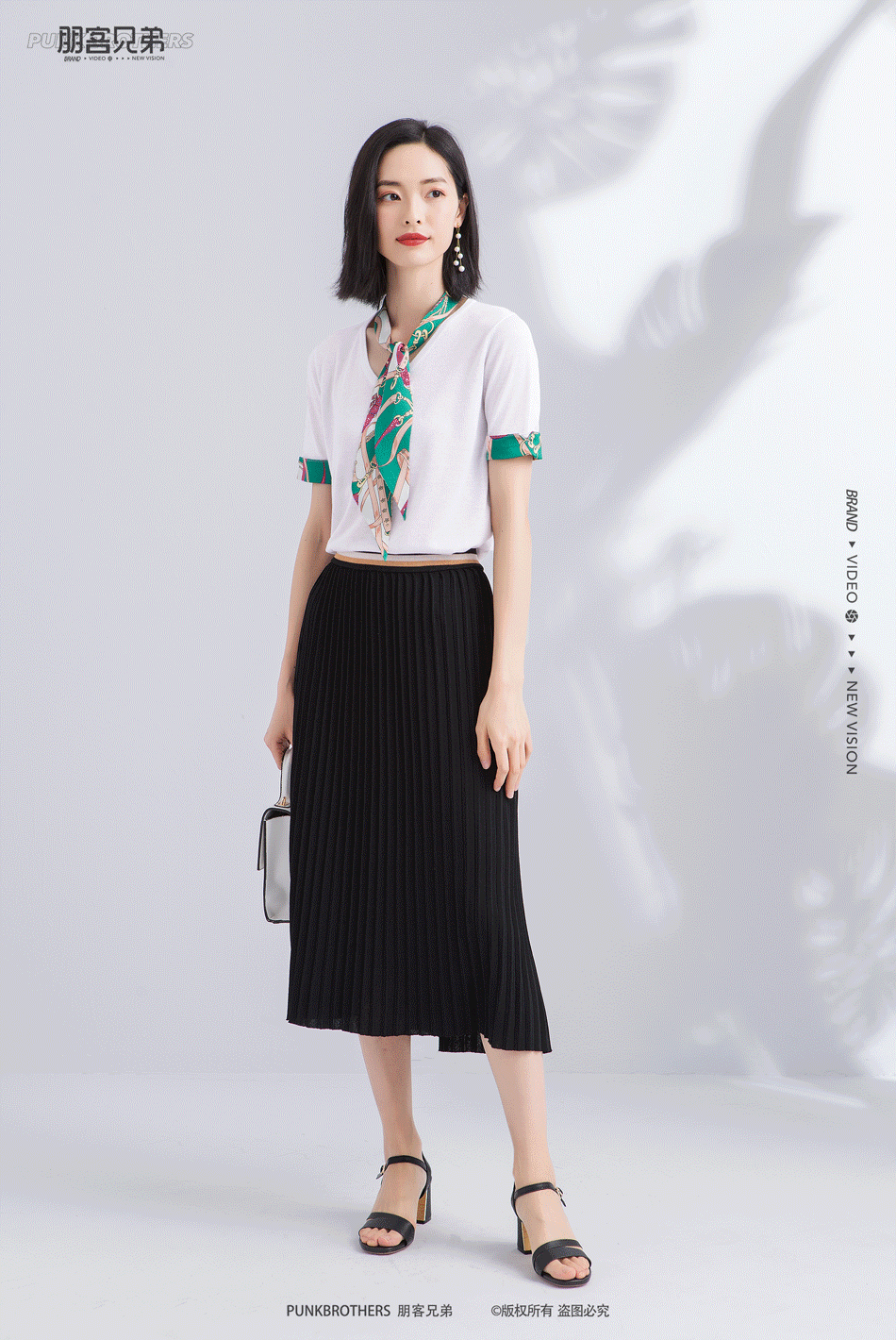 服装摄影▕ 十二篮 X 朋客兄弟（图ZMjkzNTE3NDE2） - 人像摄影 - 站酷设计师朋客兄弟时装摄影原创素材 - 站酷ZCOOL