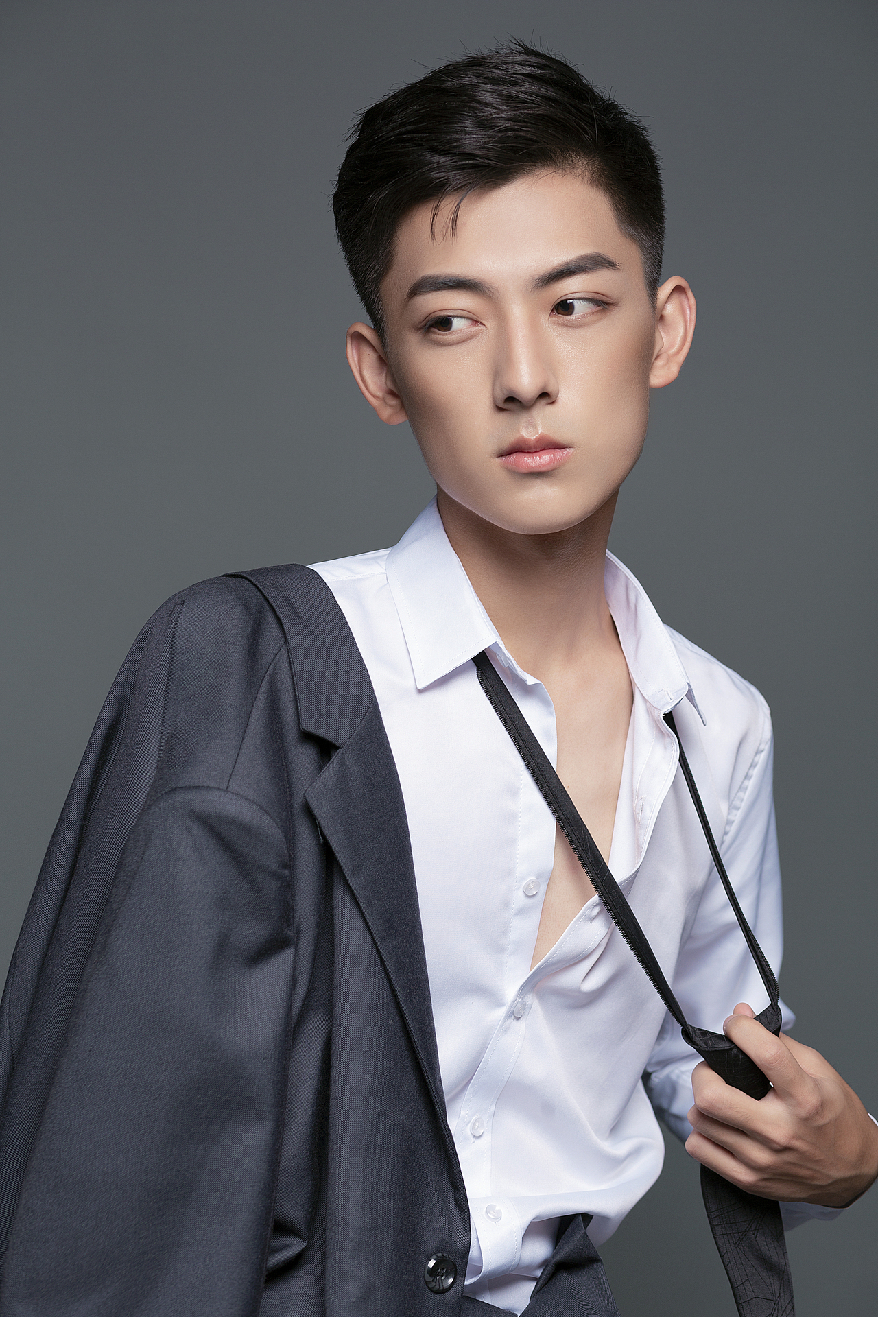 北方帅气男孩9699|摄影|人像摄影|w影像工作室_原创作品-站酷