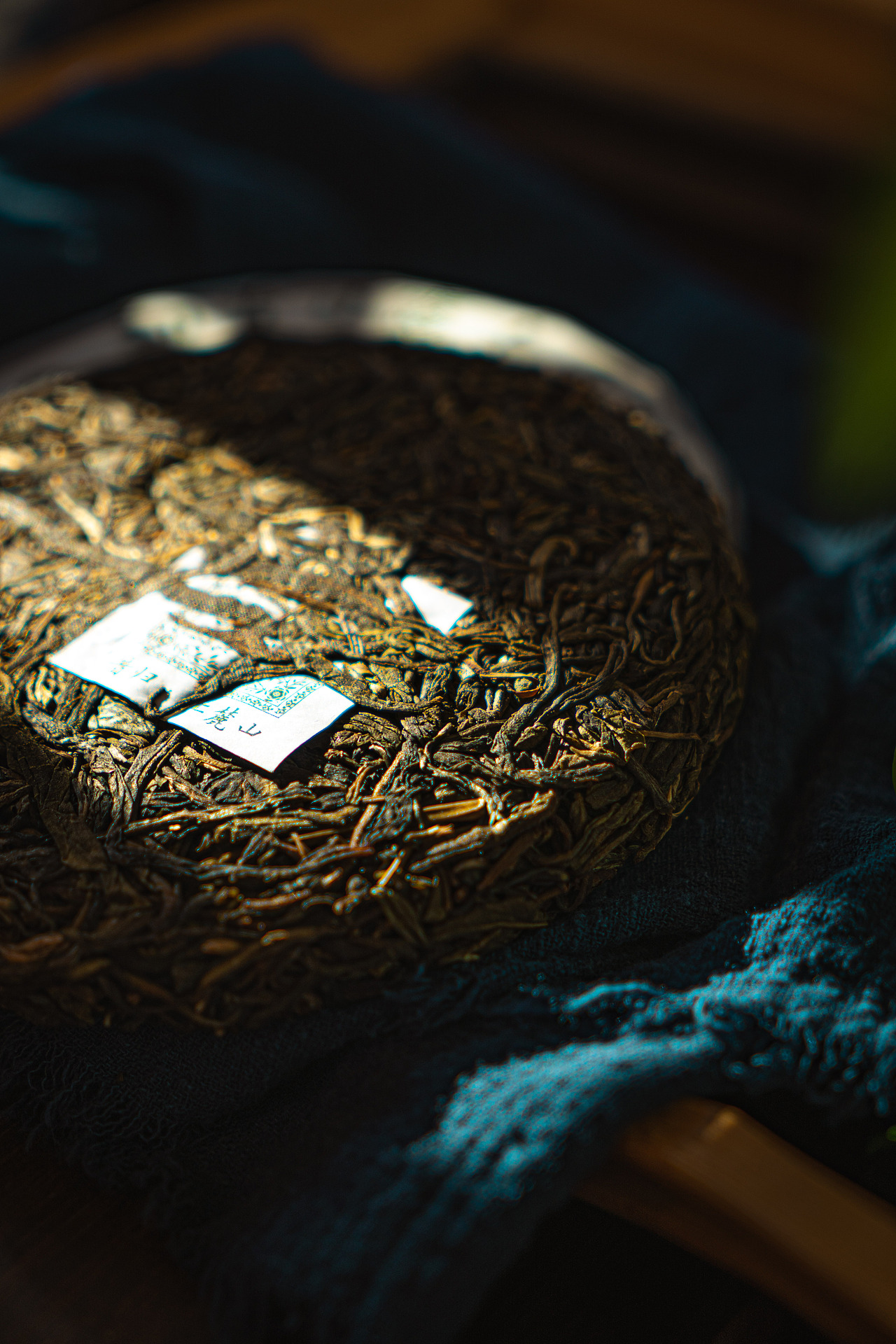 茶叶摄影 | 十年厚韵 一饼淀积（图ZMjMxMjg2MTE2） - 产品摄影 - 站酷设计师邻居门口晒花椒原创素材 - 站酷ZCOOL