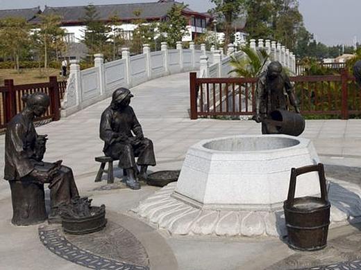 古代民俗古为今用，亦如雕塑