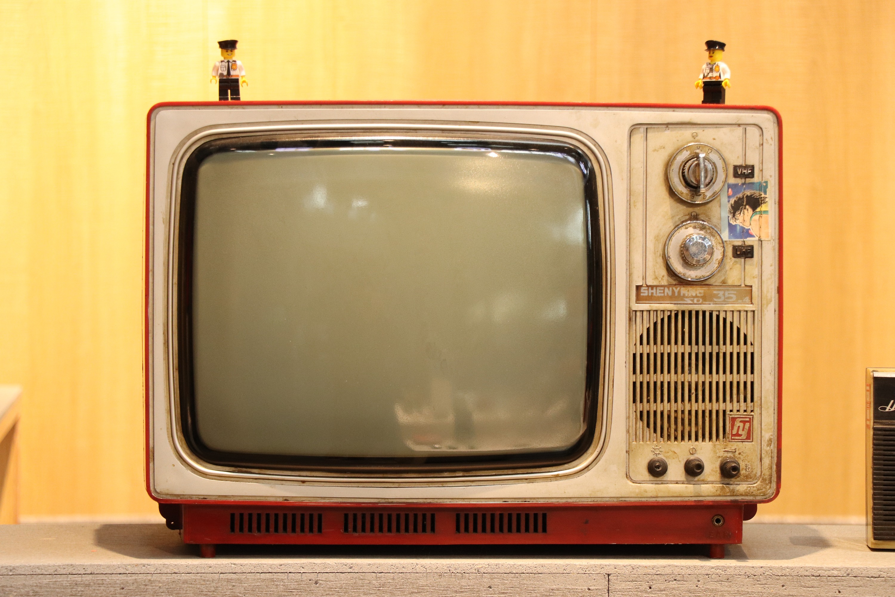智能电视机哪个品牌好—智能电视机品牌大比拼 - 舒适100网