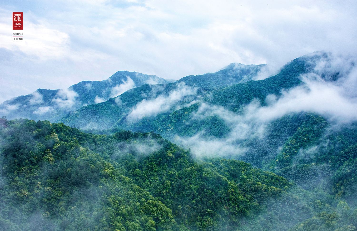 云雾缭绕的瑞士山脉8k风景壁纸_4K风景图片高清壁纸_墨鱼部落格