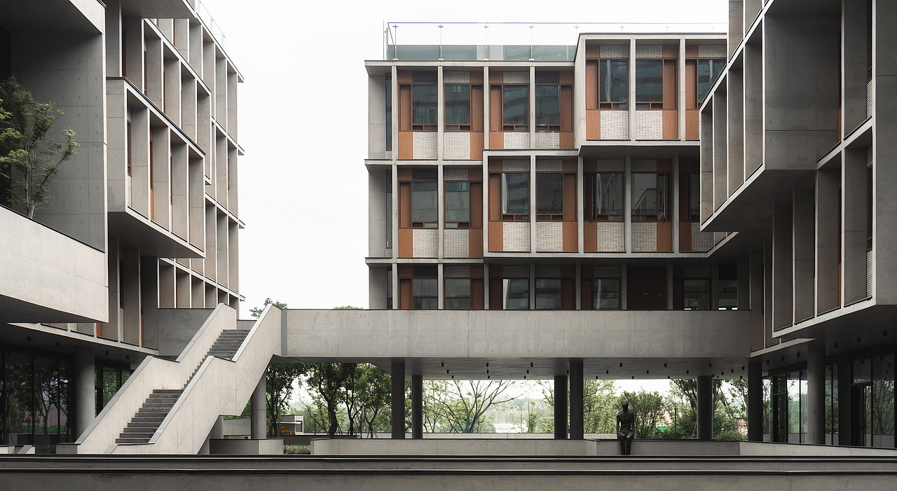 成都麓湖漂浮总部办公楼