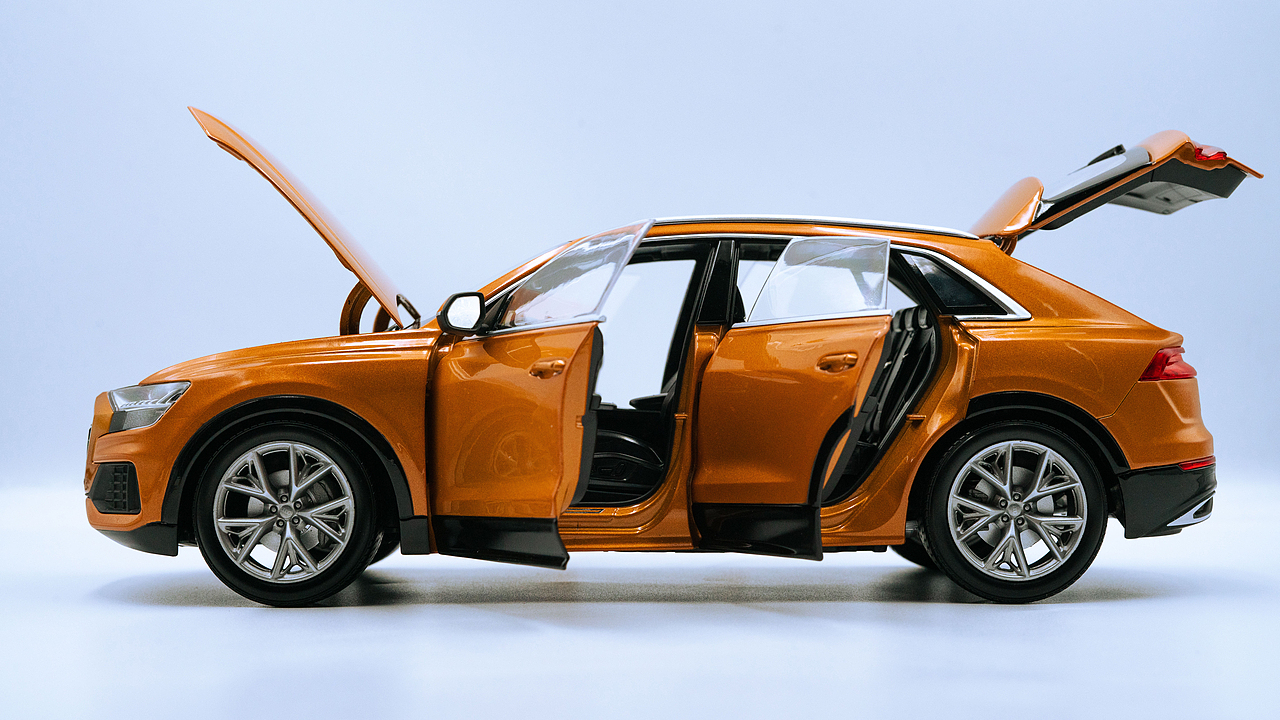 Audi Q8 2018 1:18 NOREV