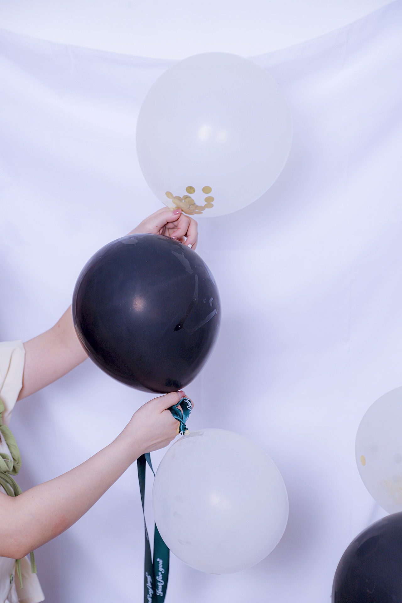 极简生日写真（图ZMzE3NzI2MjI4） - 人像摄影 - 站酷设计师小飞机场2020原创素材 - 站酷ZCOOL