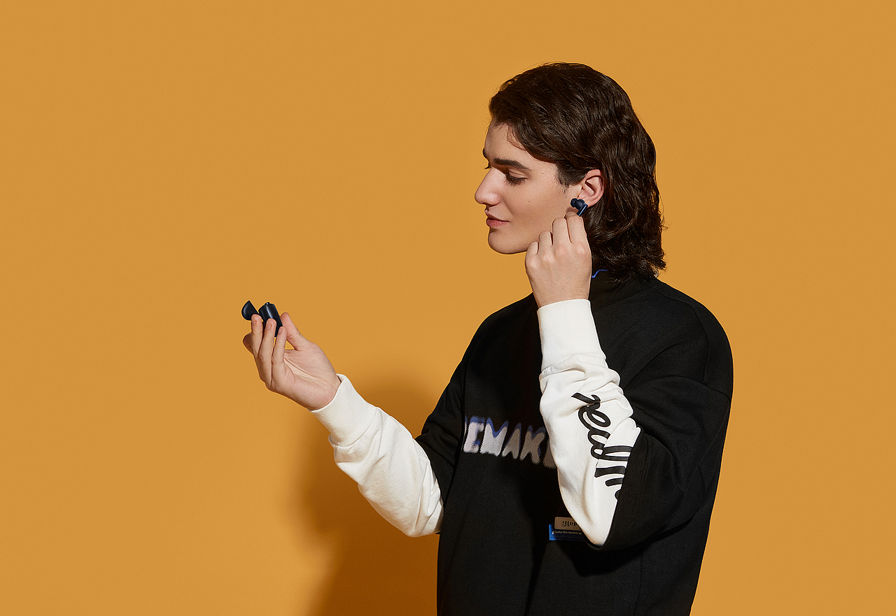 耳機修圖攝影（圖ZMzI4NzAxNTcy） - 產(chǎn)品攝影 - 站酷設(shè)計師商業(yè)修圖工作室原創(chuàng)素材 - 站酷ZCOOL