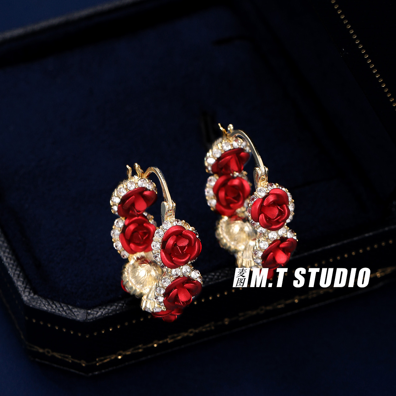 珠宝饰品首饰耳环拍摄 产品摄影 暗黑系饰品耳饰拍摄