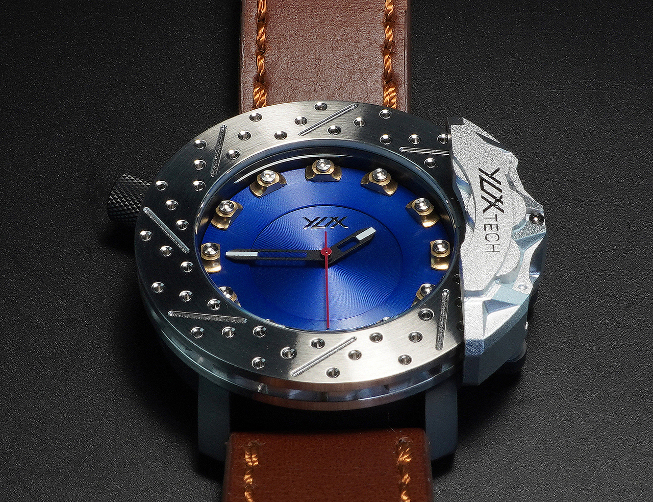 刹车盘风格手表设计 racing style wrist watch design（图ZMzEwMjY4MDI4） - 交通工具 - 站酷设计师yuxdesign原创素材 - 站酷ZCOOL