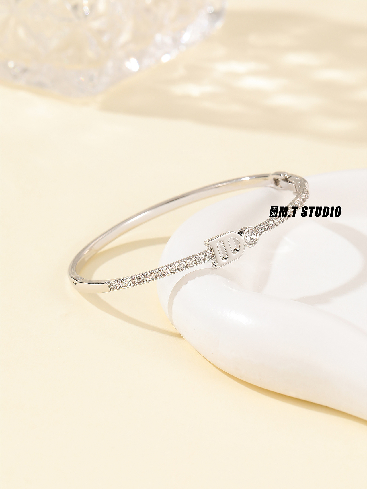 饰品首饰拍摄 珠宝饰品静物拍照 小众暖系风格平铺拍摄