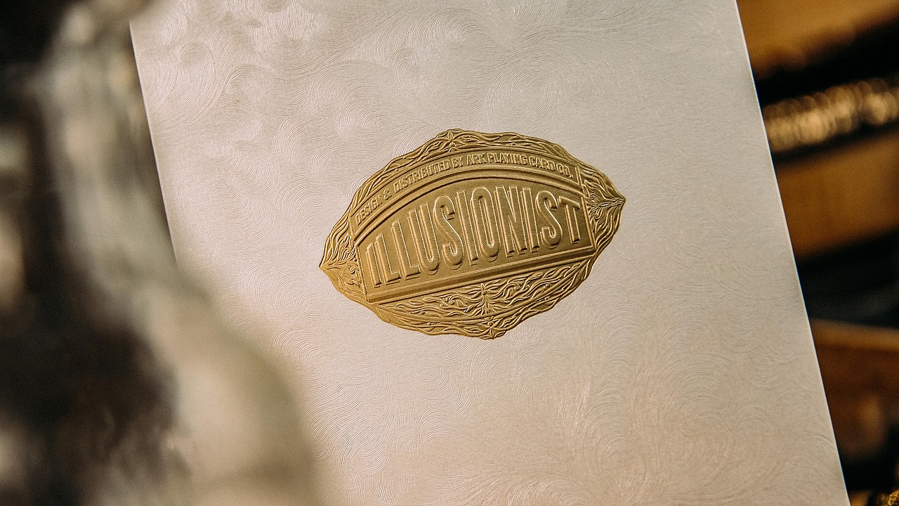 Illusionist 魔术师收藏纸牌扑克套装礼盒设计（图ZMzAxNDAzOTcy） - 包装 - 站酷设计师ARK方舟扑克原创素材 - 站酷ZCOOL