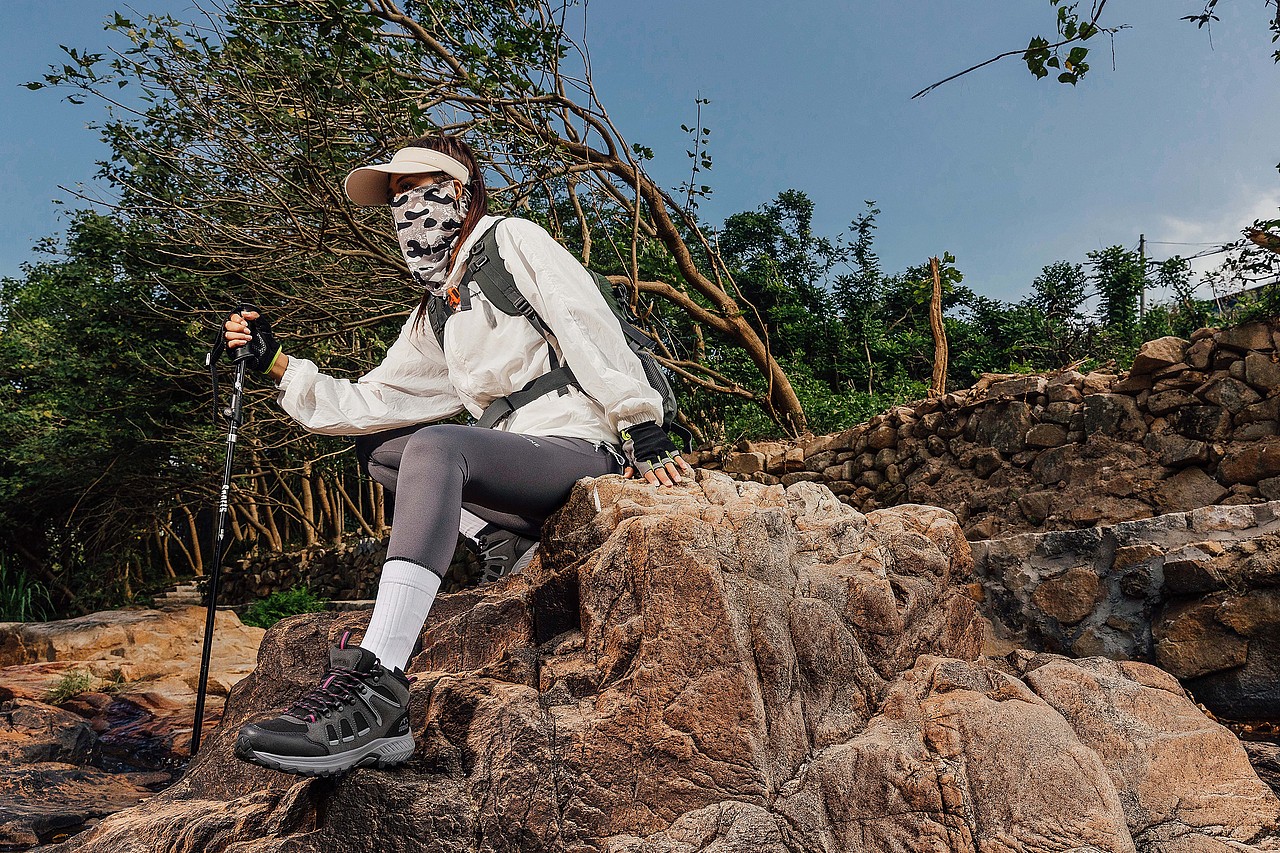 女登山鞋