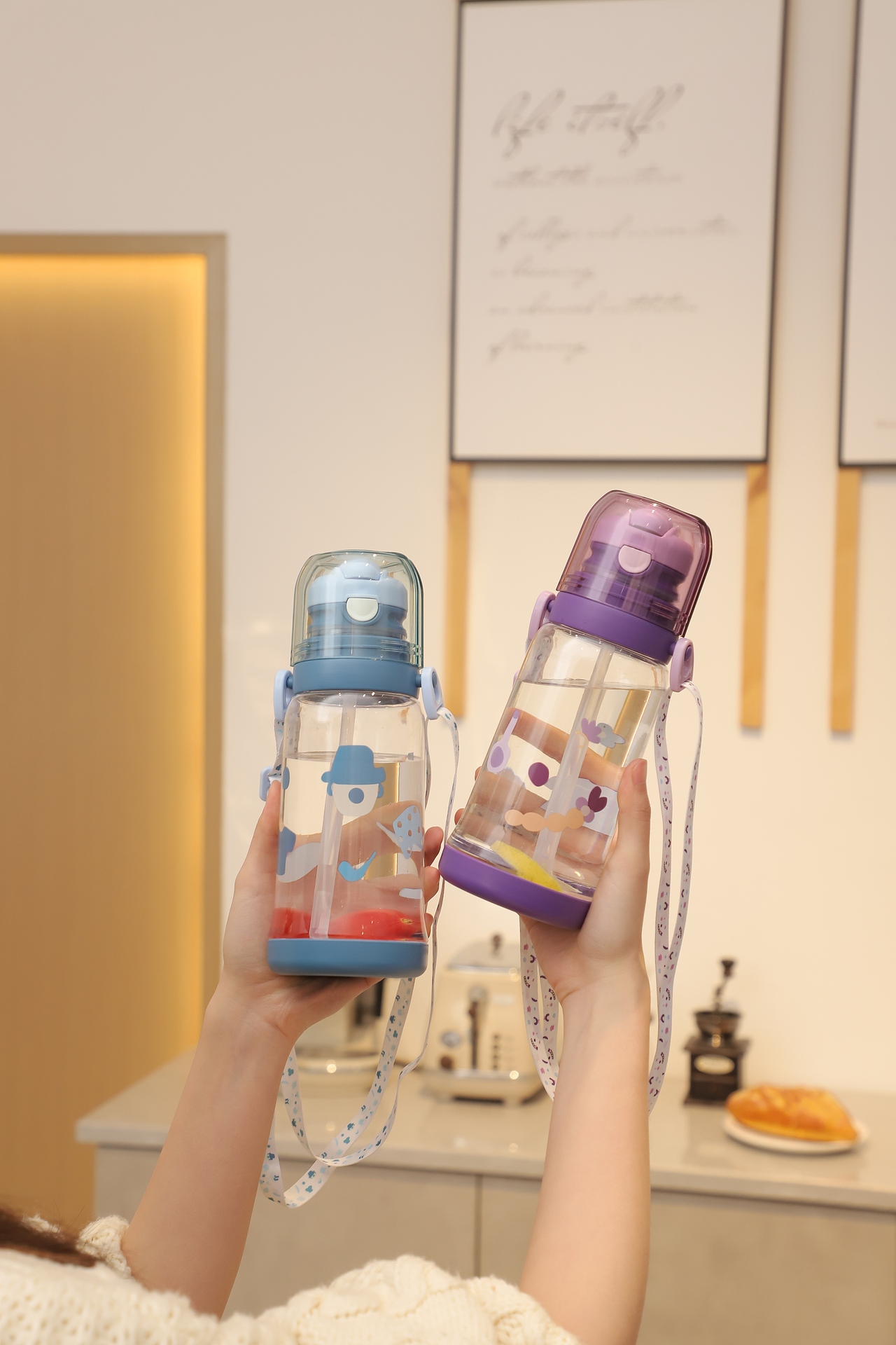 儿童水杯（图ZMzM1MTI1ODgw） - 产品摄影 - 站酷设计师不是偷你猪的那位原创素材 - 站酷ZCOOL