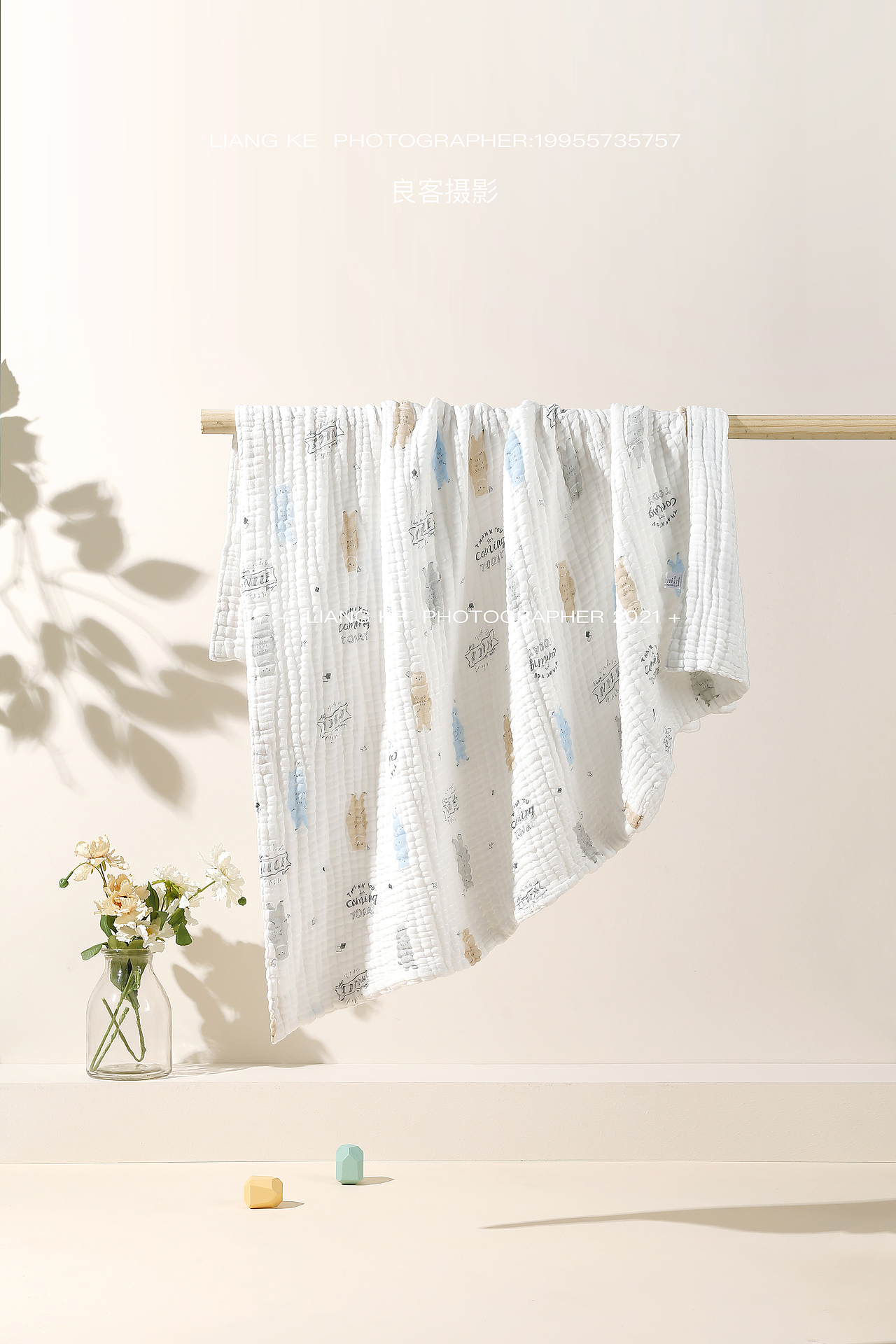 儿童泡泡纱浴巾静物摄影