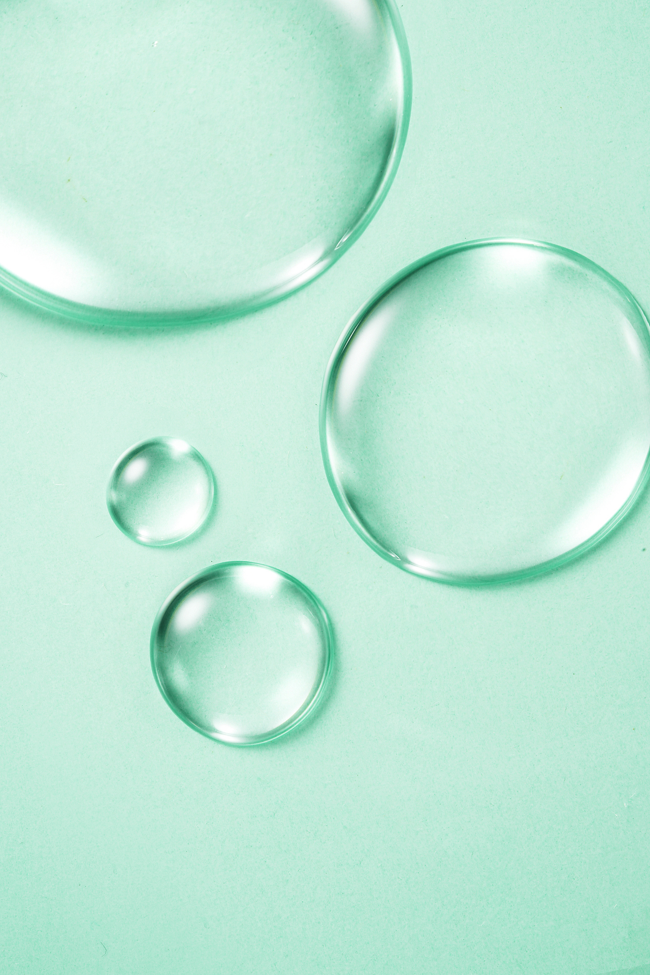 CENTELLA茶树精华创意拍摄（图ZMzIwMjA4NjUy） - 产品摄影 - 站酷设计师EVDLSTUDIO原创素材 - 站酷ZCOOL