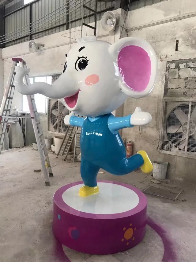 ip吉祥物公仔雕塑商业街美陈摆件玻璃钢大象卡通雕塑