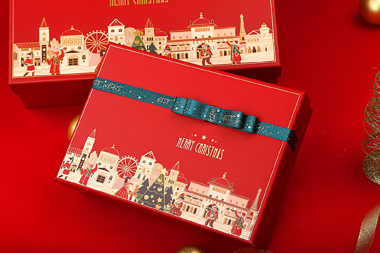 圣诞节礼品盒包装设计|平面|包装|是希范不是稀饭 - 原创作品 - 站酷 (ZCOOL)