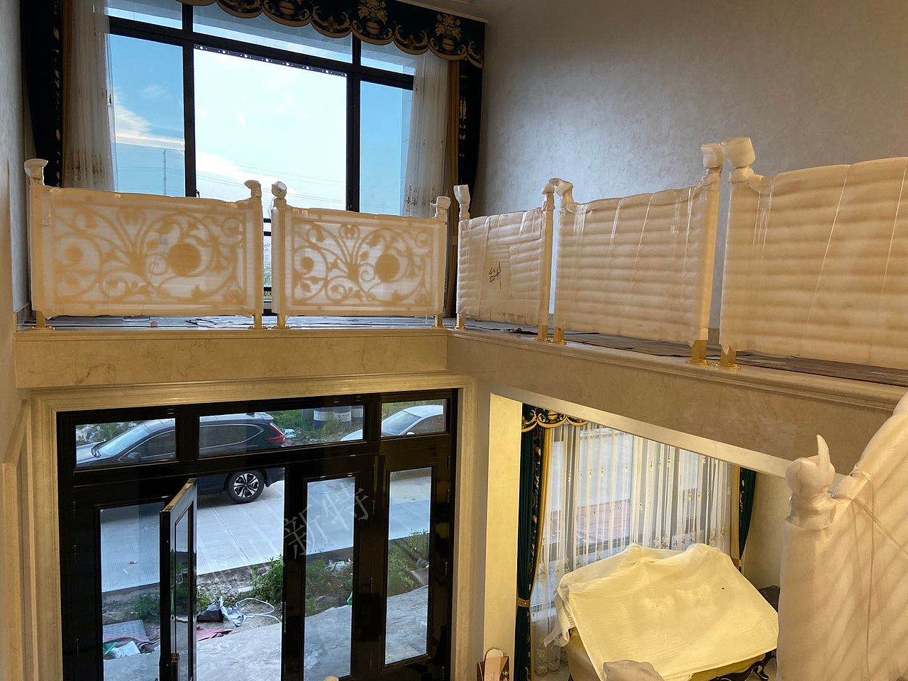 精装L型铜楼梯镀金色扶手欧式轻奢款