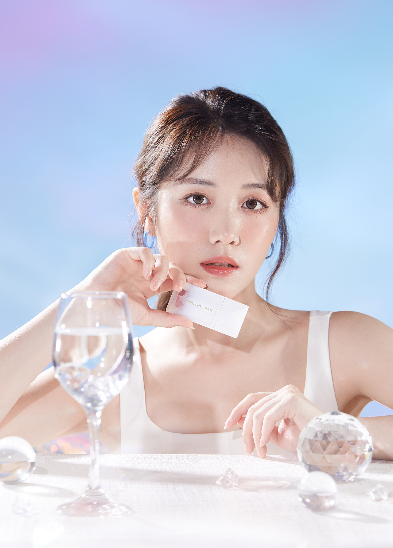 商业美妆KV-完美日记水光唇釉IP人像