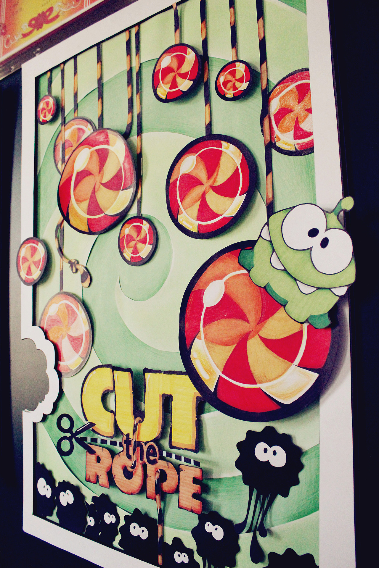 "Cut the rope"POP手绘海报设计（图ZOTU0Nzg4NA==） - 海报 - 站酷设计师王智髜原创素材 - 站酷ZCOOL