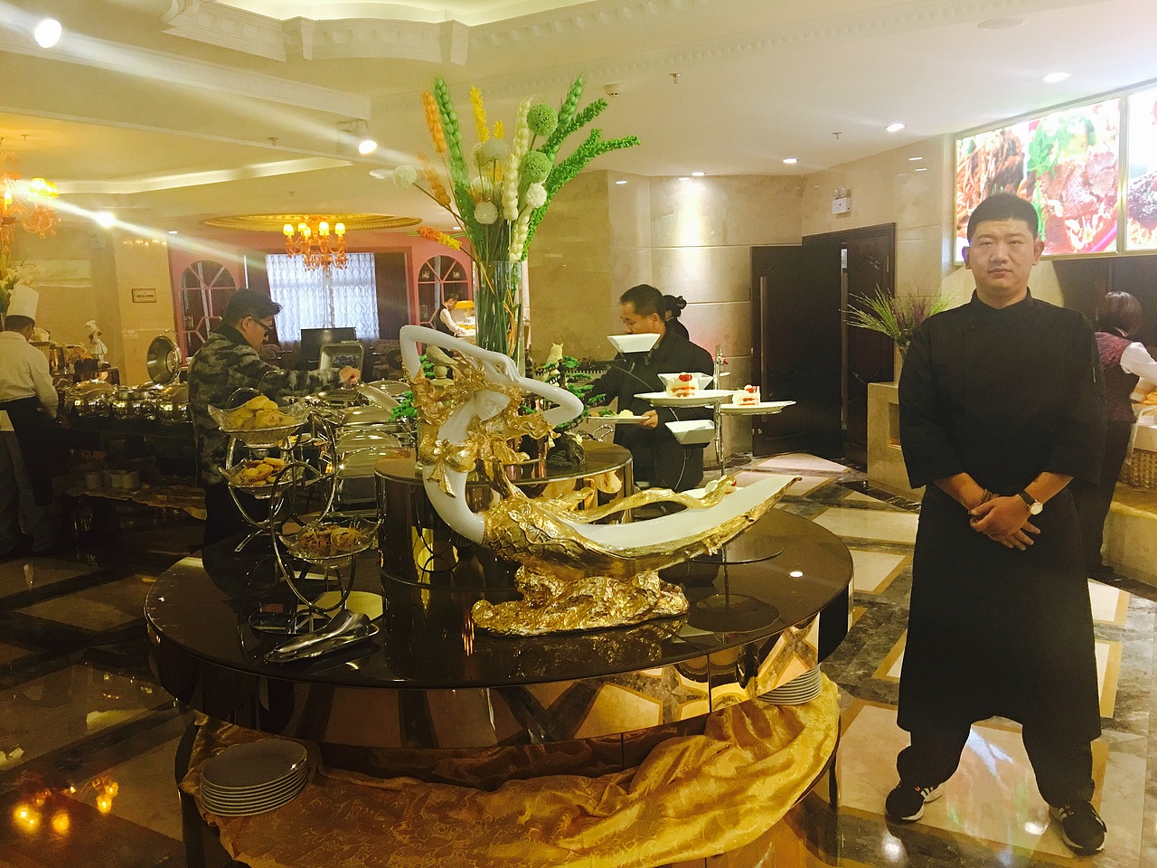 自助餐厅筹备开业 自助餐厅选址定位 自助餐厅烤肉配方