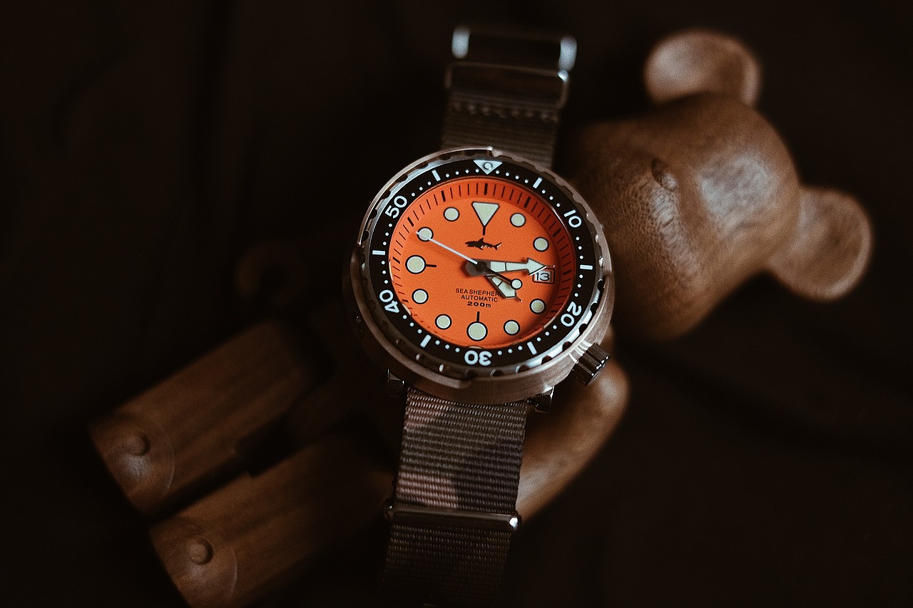 潜水表建模与渲染（图ZODkyNTQyMTY=） - 品牌 - 站酷设计师CHEVI原创素材 - 站酷ZCOOL