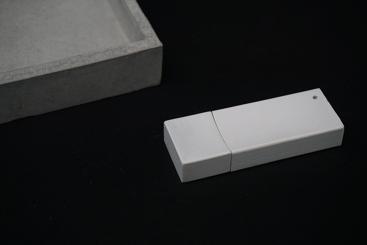 造么新品 | 混凝土U盘 · 哎哟