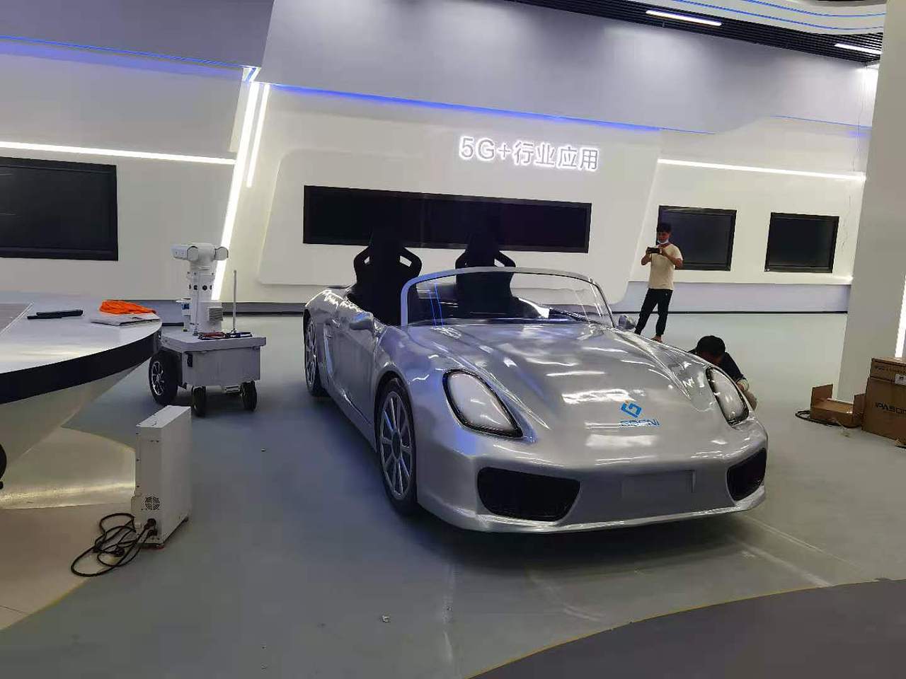 玻璃钢汽车模型雕塑造型雕塑展览道具雕塑