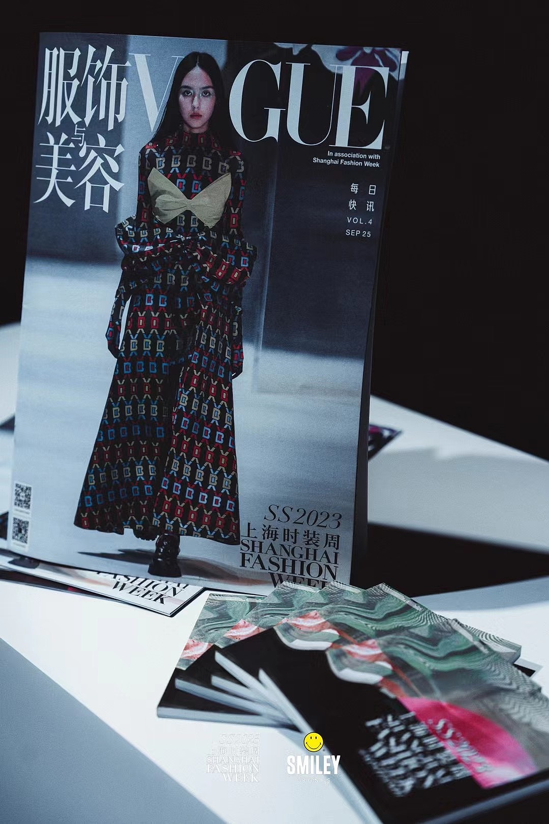 2023上海时装周春夏发布会（图ZMzE3NDc2NDI0） - 时尚/艺术摄影 - 站酷设计师摄影师周一鸣原创素材 - 站酷ZCOOL