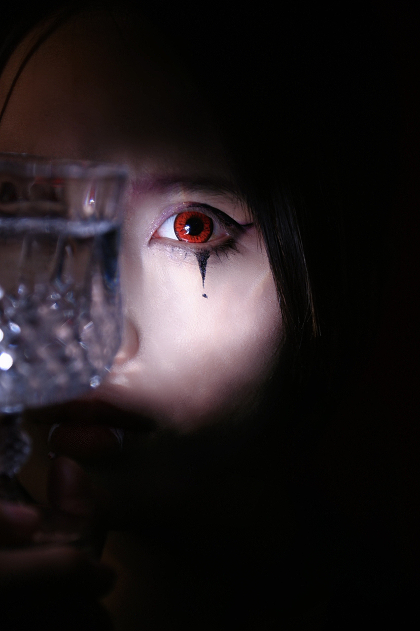 血瞳（图ZMzIwODkxMTcy） - 人像摄影 - 站酷设计师毛怪wow原创素材 - 站酷ZCOOL