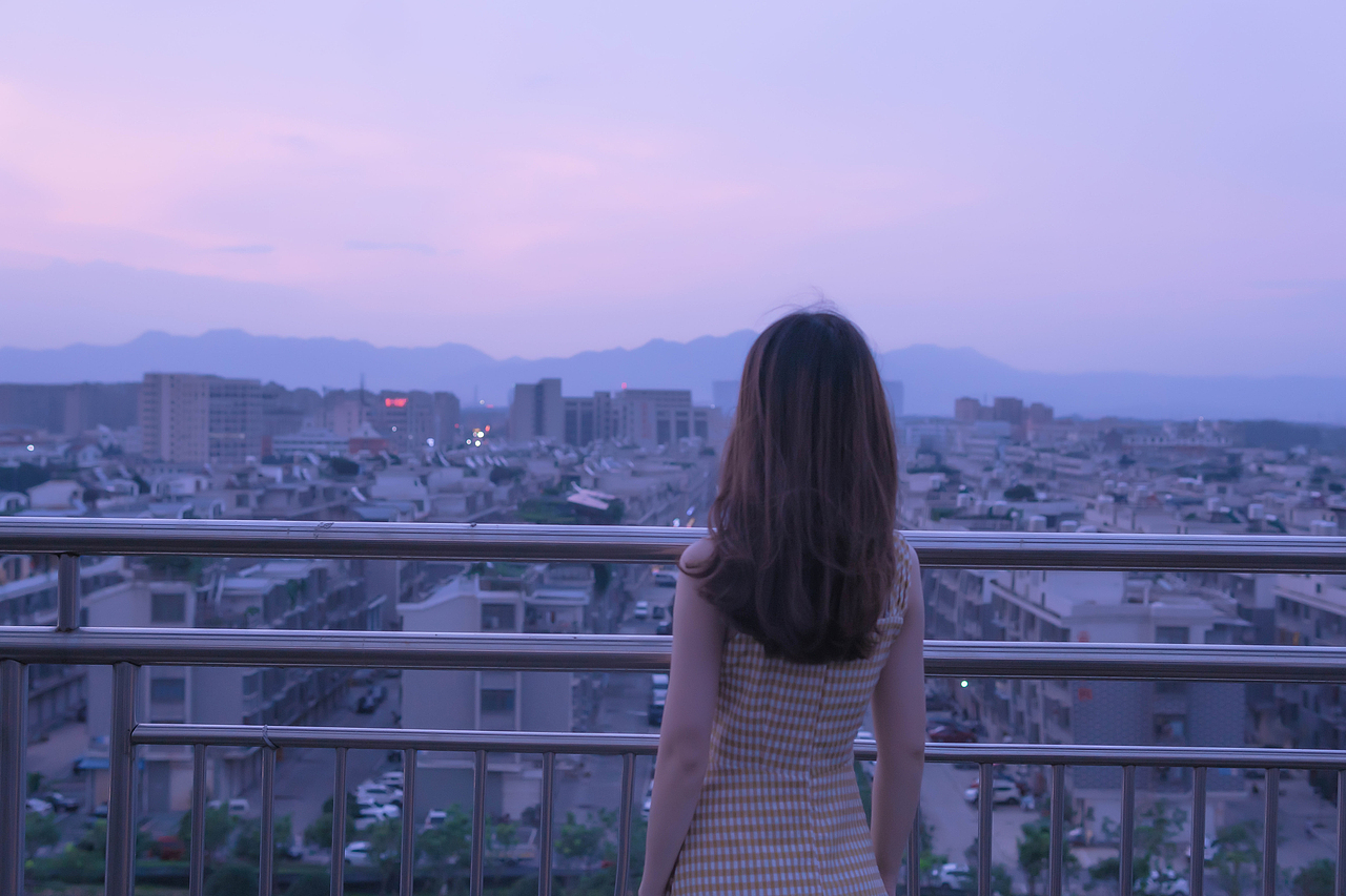 星河滚烫 你是人间理想。